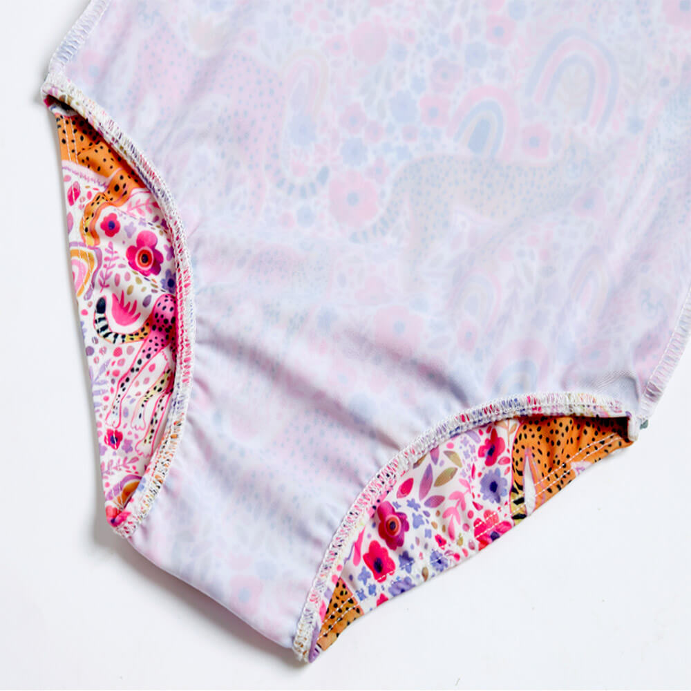 girls swimsuit