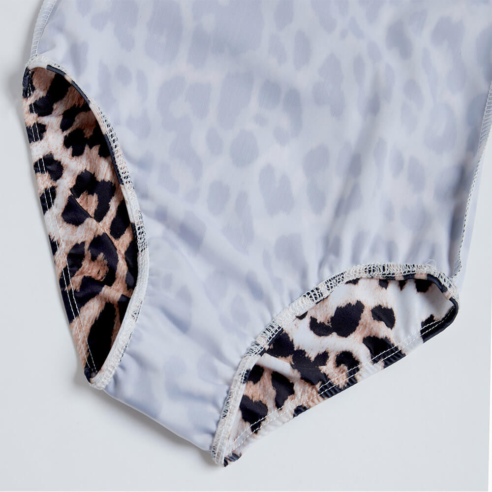 girls swimsuit